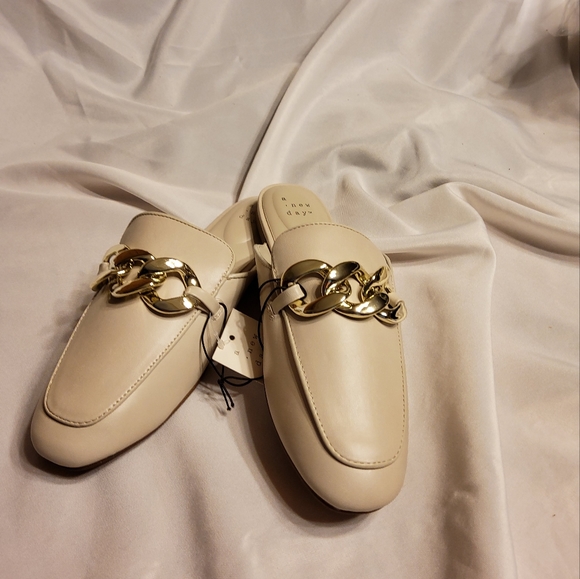 Women's Kiki Mules - A New Day" Off White - Picture 4 of 7